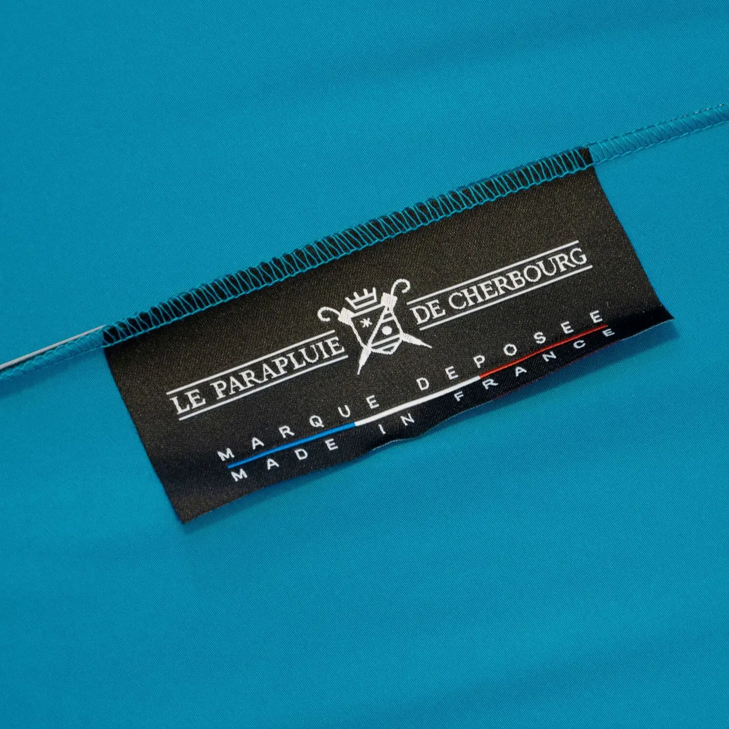 griffe-cobalt griffe-parapluie-cobalt-Le-parapluie-de-cherbourg