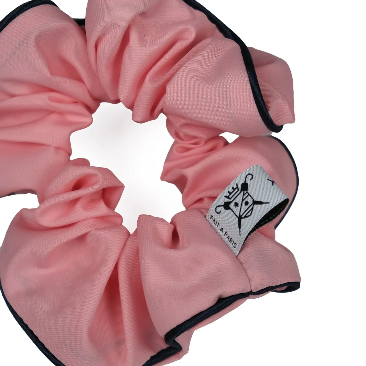 chouchou-upcyclé-rose-Le Parapluie de Cherbourg-Atelier Boivin Paris