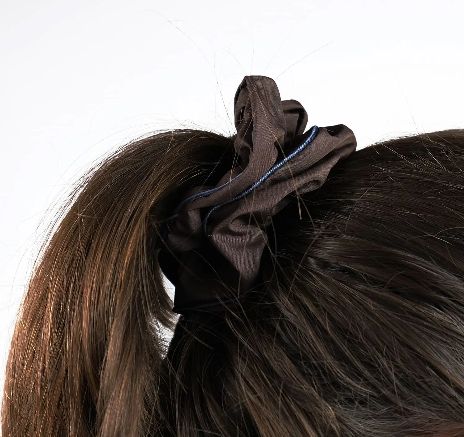 upcycled-brown-scrunchie-Le Parapluie de Cherbourg- Atelier Boivin Paris