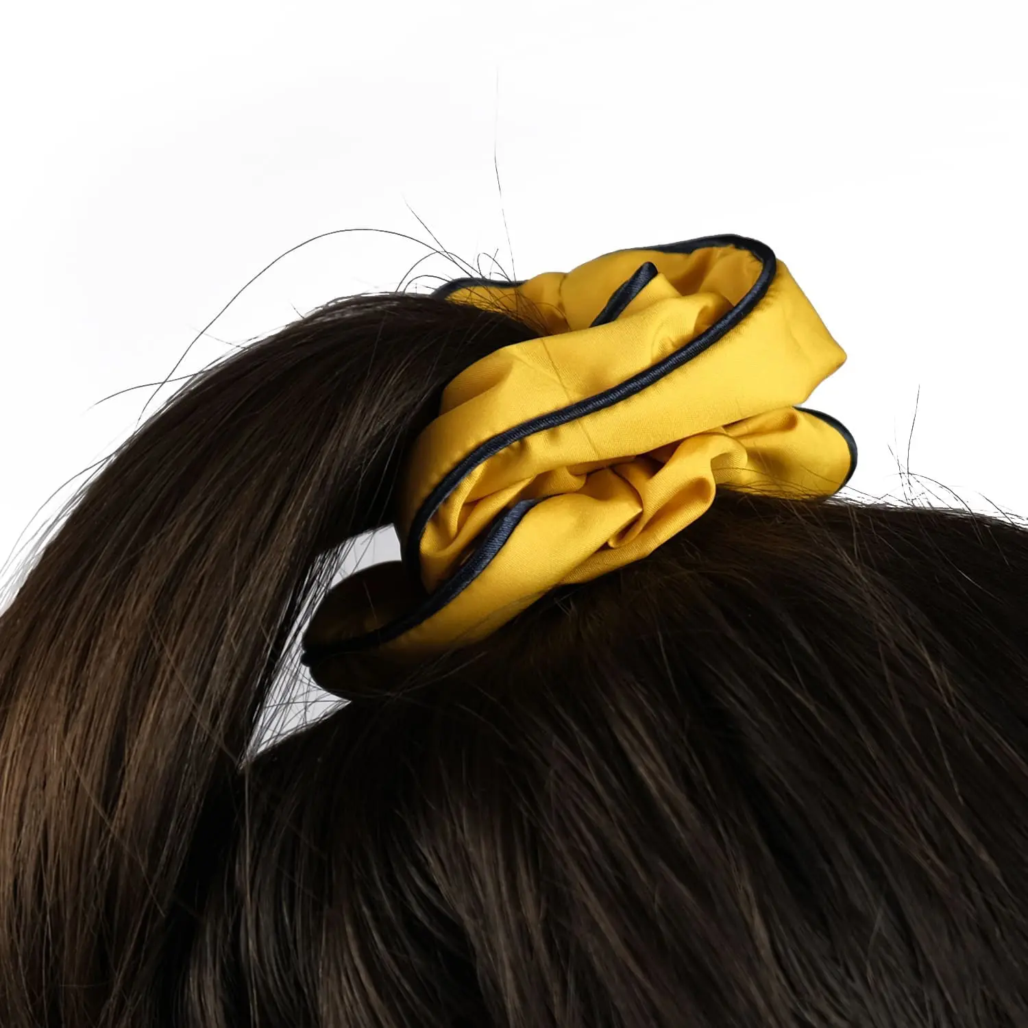 chouchou-upcyclé-jaune-Le Parapluie de Cherbourg-Atelier Boivin Paris