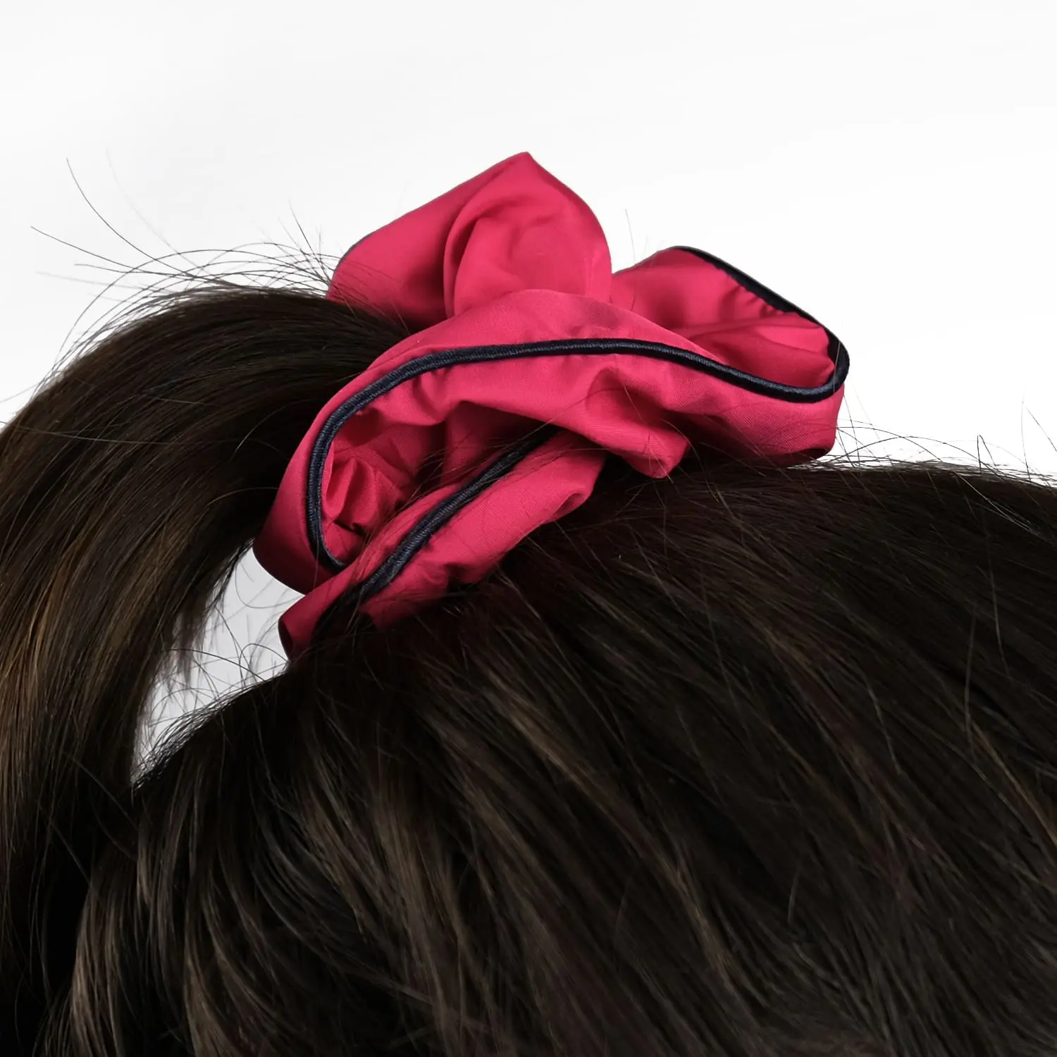 chouchou-upcyclé-fuchsia-Le Parapluie de Cherbourg-Atelier Boivin Paris