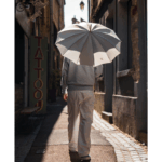 L'Ombrelle in the city