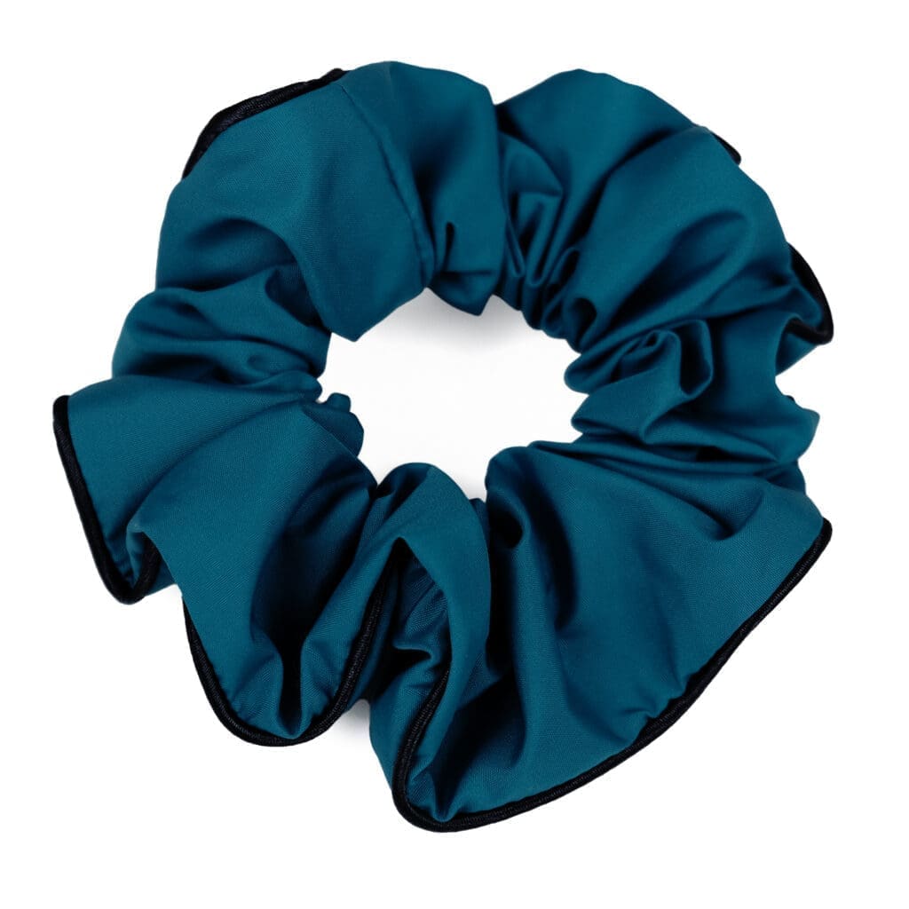 chouchou-upcyclé-cobalt-Le Parapluie de Cherbourg-Atelier Boivin Paris