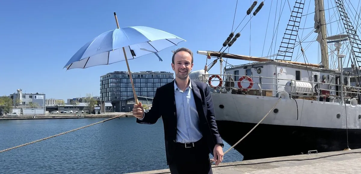 Le Parapluie de Cherbourg unveils its first ombrelle